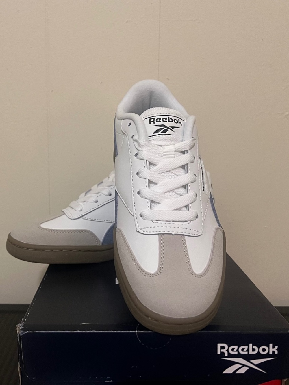 NEW Reebok Women’s Size 6